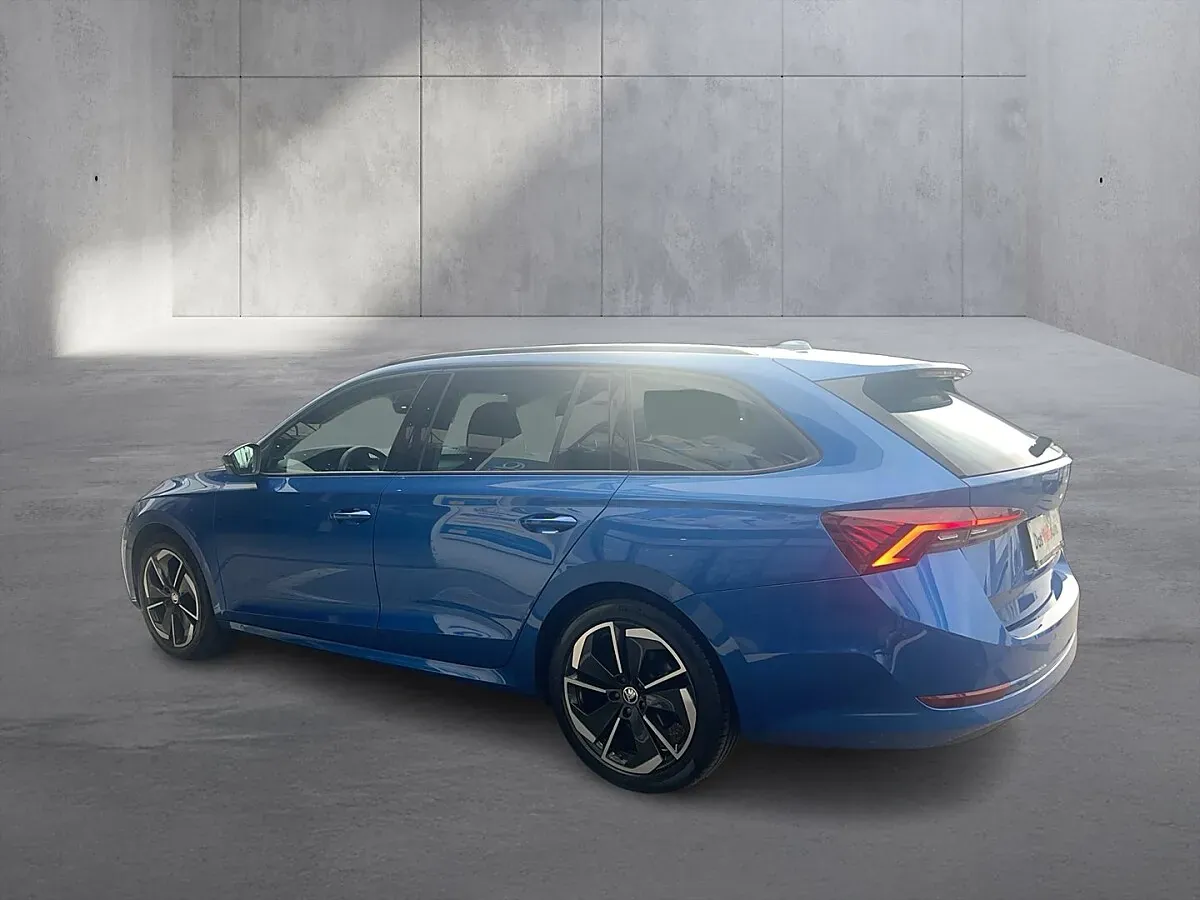 Skoda Octavia 2022 photo 3