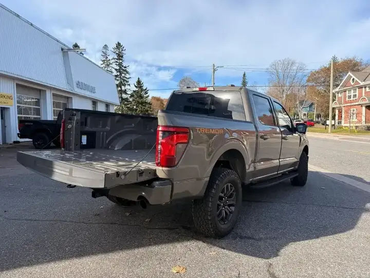 Ford F-150 2026 photo 4