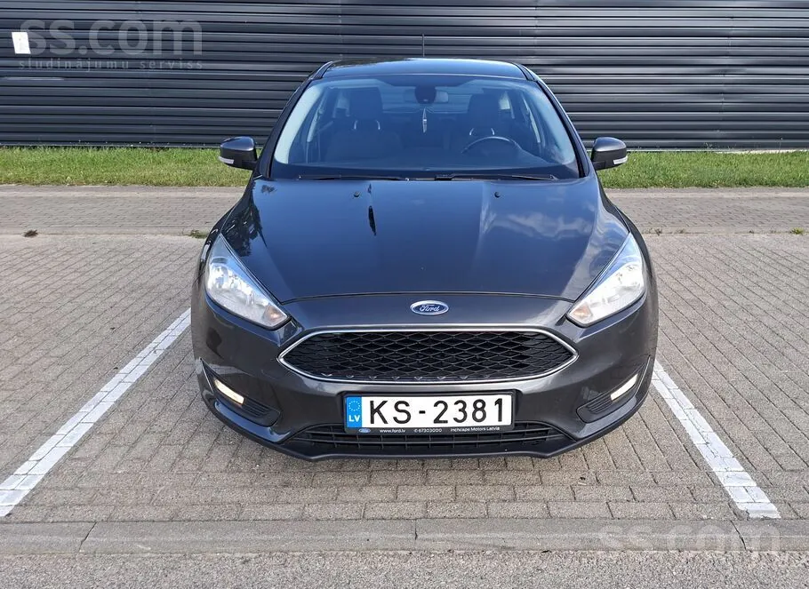 Ford Focus 2017 photo 2