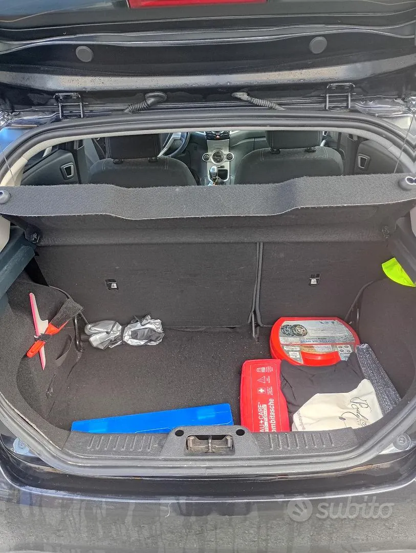 Ford Fiesta 2012 photo 5