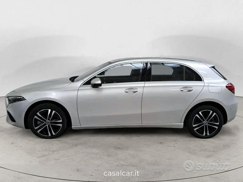Mercedes-Benz Class A 2023 photo 4