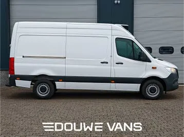 Mercedes-Benz Sprinter 2024 photo 3