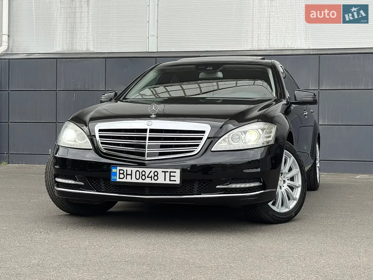 Mercedes-Benz S-Class 2010 photo 2