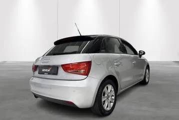 Audi A1 2013 photo 2
