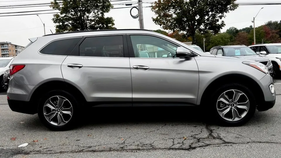 Hyundai Santa Fe 2015 photo 2