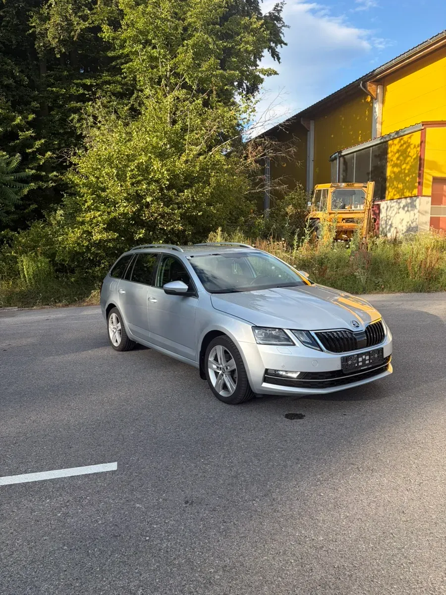 Skoda Octavia 2017 photo 2