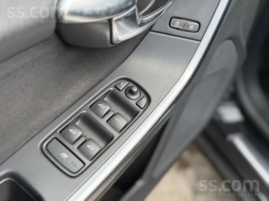 Volvo S60 2014 photo 5
