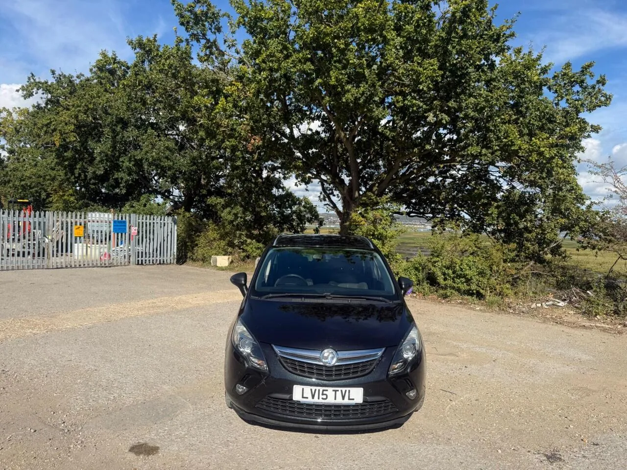 Vauxhall Zafira 2015 photo 2