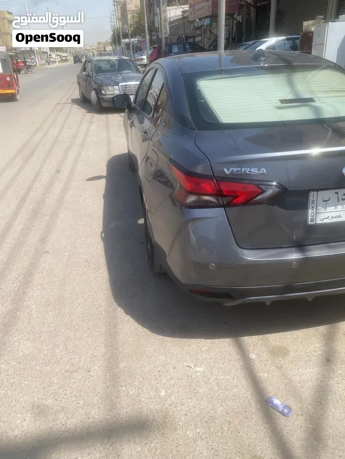 Nissan Versa 2018 photo 5