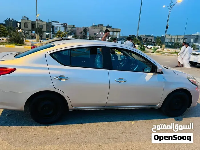 Nissan Versa 2018 photo 4