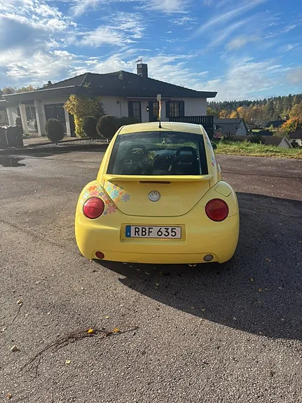 Volkswagen New Beetle 1999 photo 4
