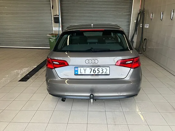 Audi A3 2015 photo 2