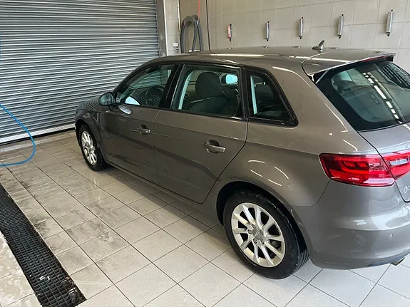 Audi A3 2015 photo 4