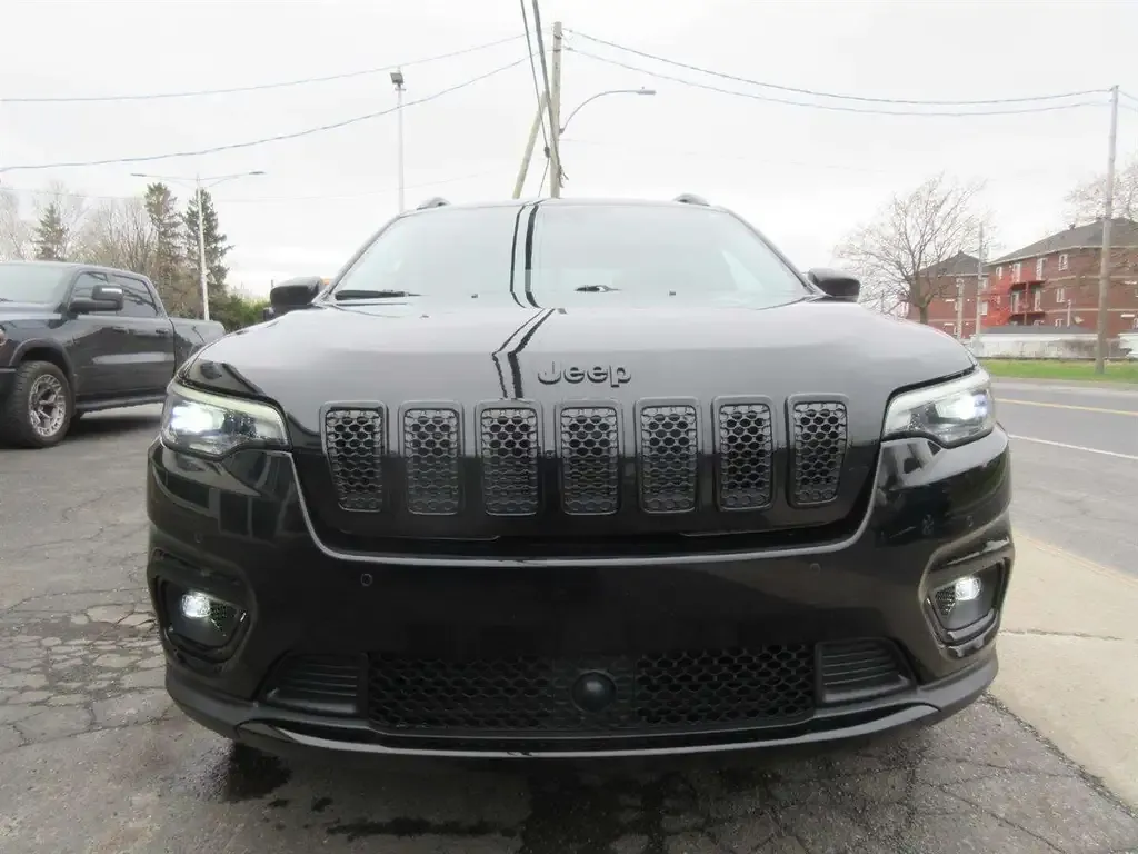 Jeep Cherokee 2023 photo 3