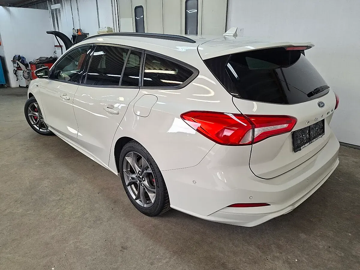 Ford Focus 2022 photo 3