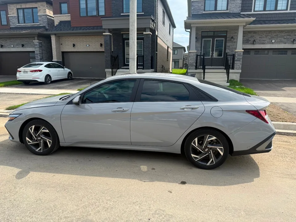 Hyundai Elantra 2024 photo 3