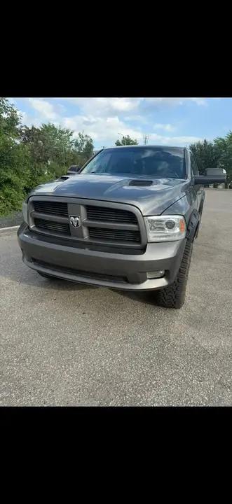 Dodge Ram 1500 2012 photo 2