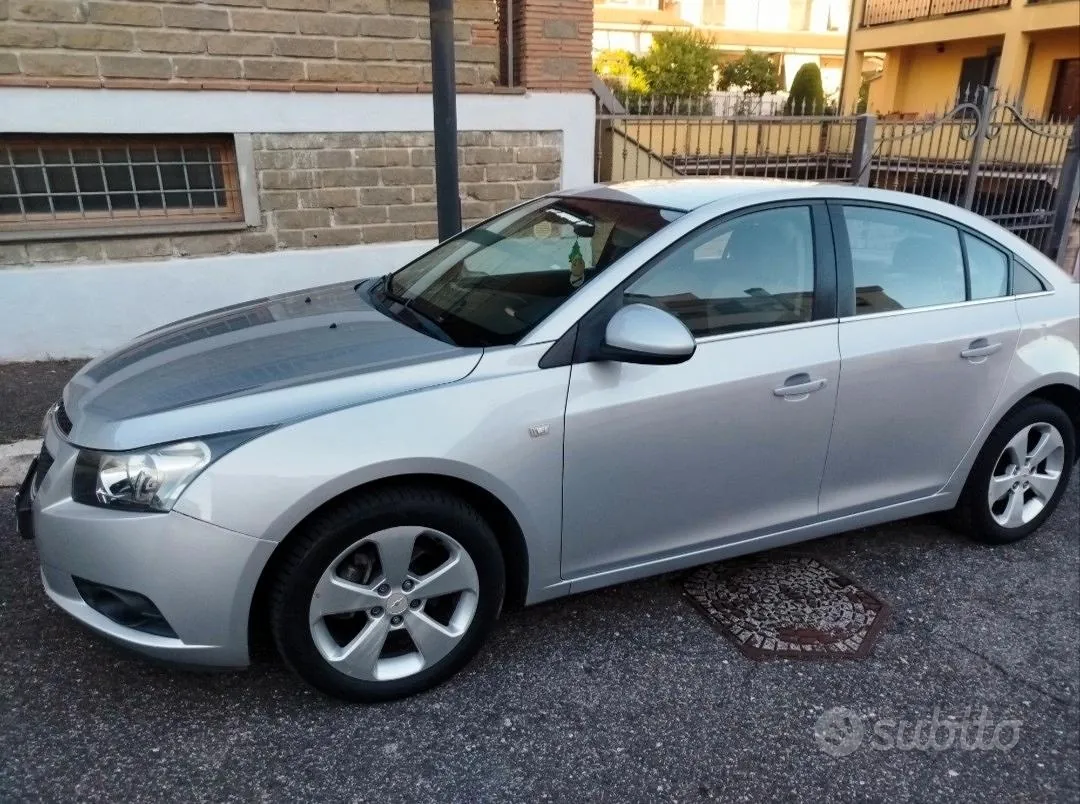 Chevrolet Cruze 2009 photo 3