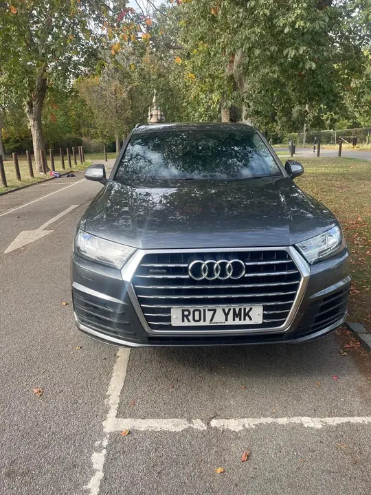 Audi Q7 2017 photo 2