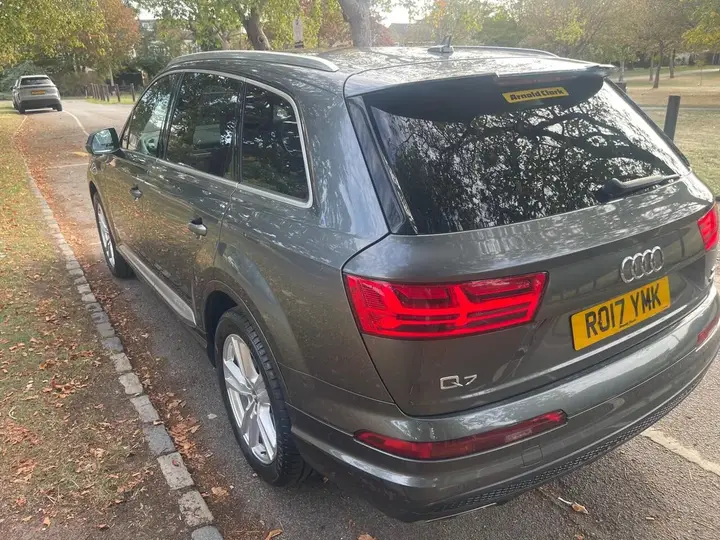 Audi Q7 2017 photo 5