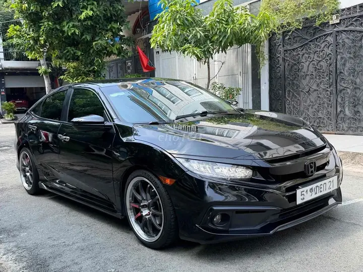 Honda Civic 2019 photo 3