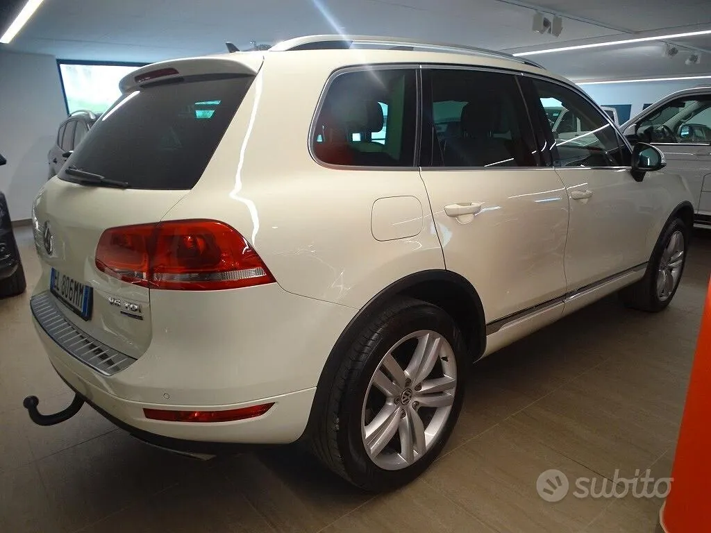 Volkswagen Touareg 2011 photo 3