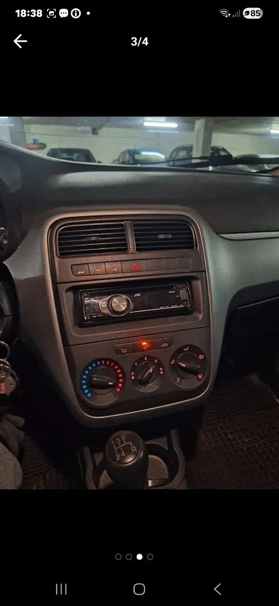 Fiat Punto 2011 photo 2