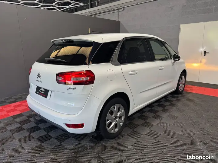 Citroen C4 Picasso 2016 photo 3