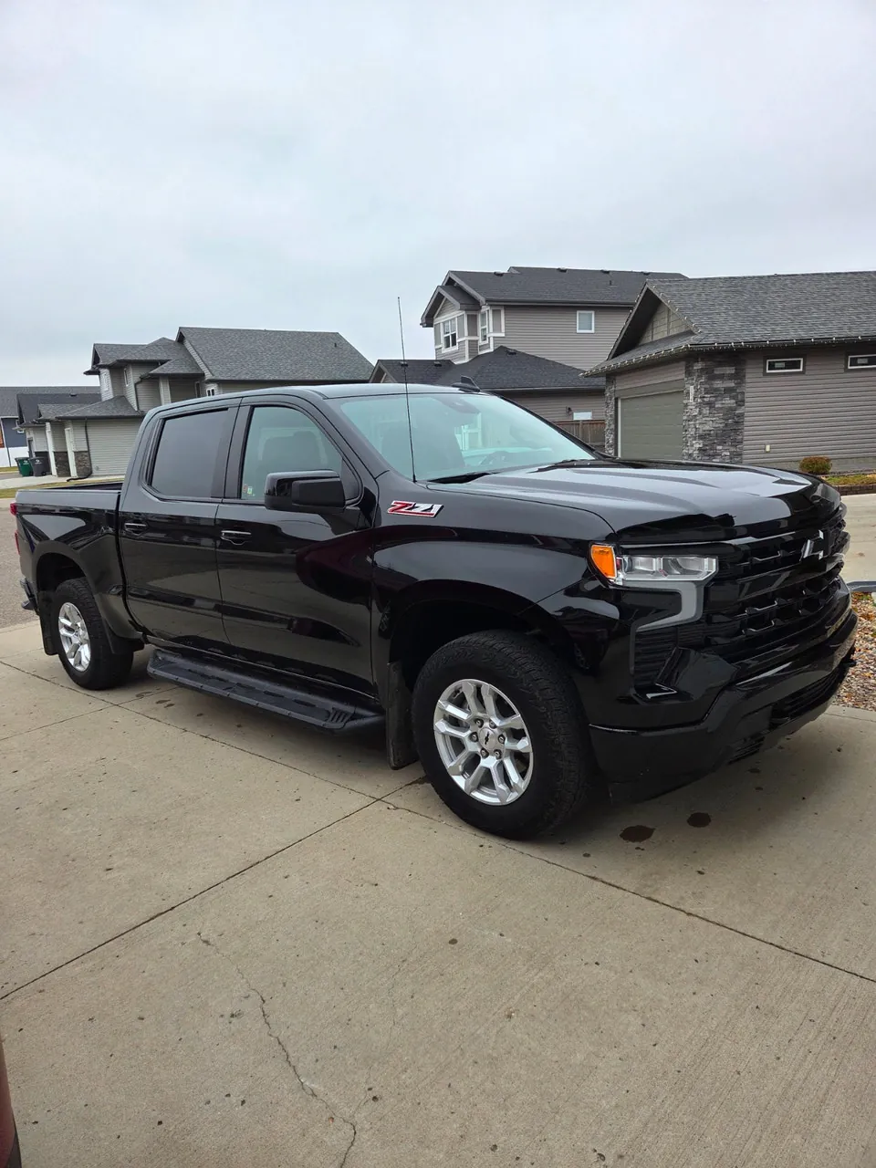 Chevrolet Silverado 2024 photo 2