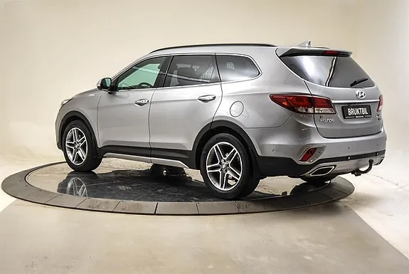 Hyundai Grand Santa Fe 2017 photo 3