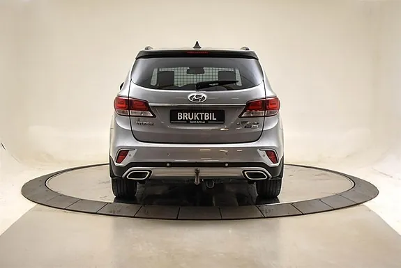 Hyundai Grand Santa Fe 2017 photo 4