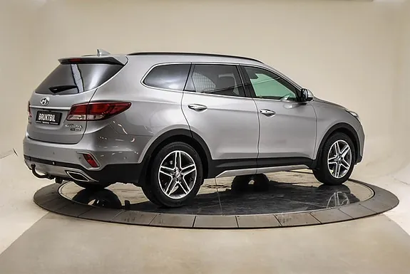 Hyundai Grand Santa Fe 2017 photo 5