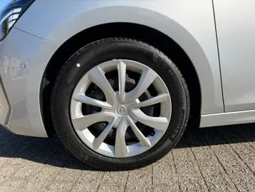 Opel Corsa 2024 photo 3