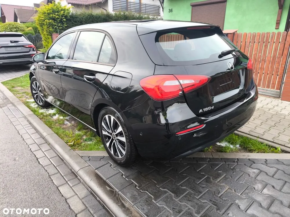 Mercedes-Benz A-Class 2021 photo 3