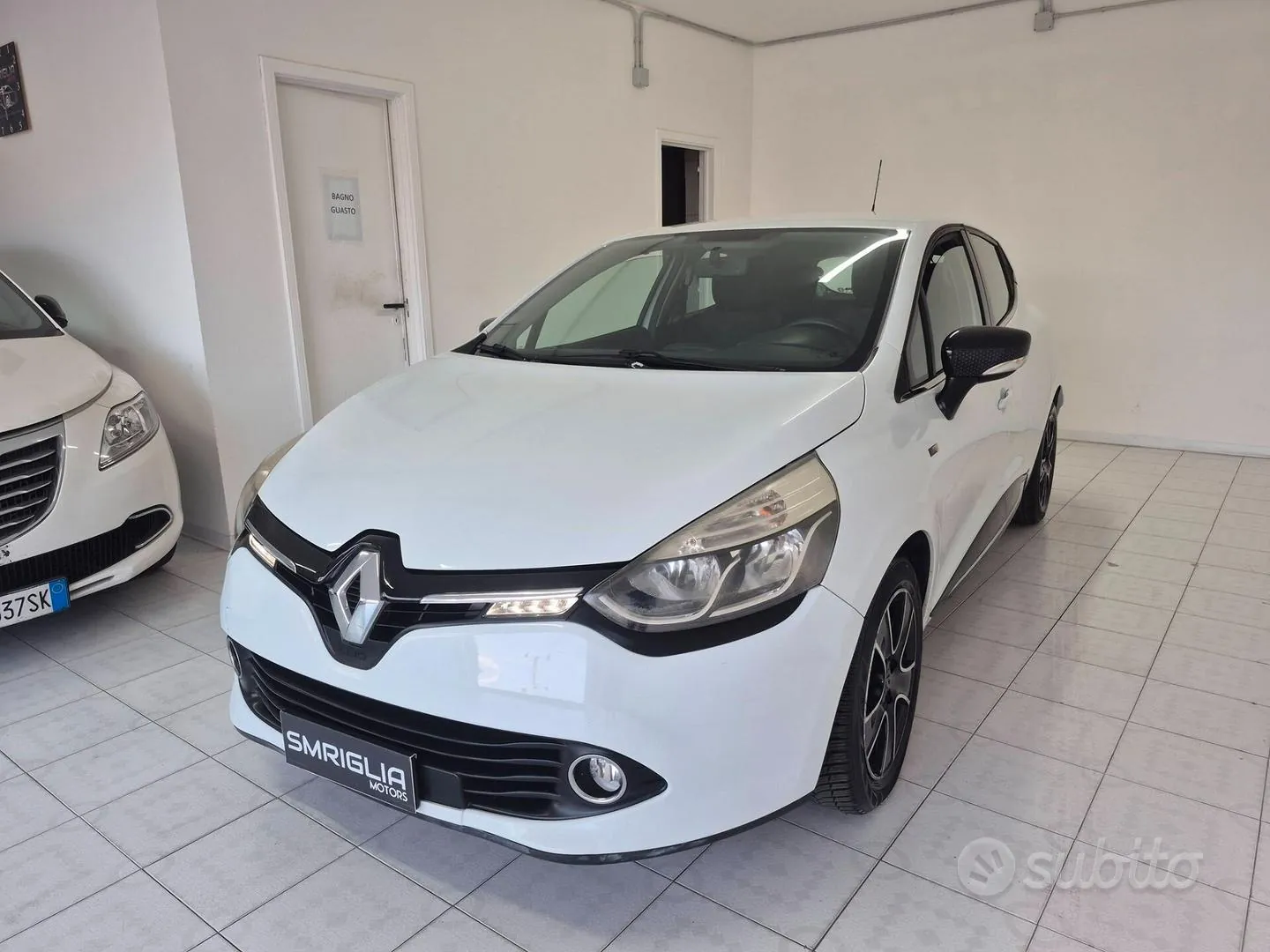 Renault Clio 2016 photo 2