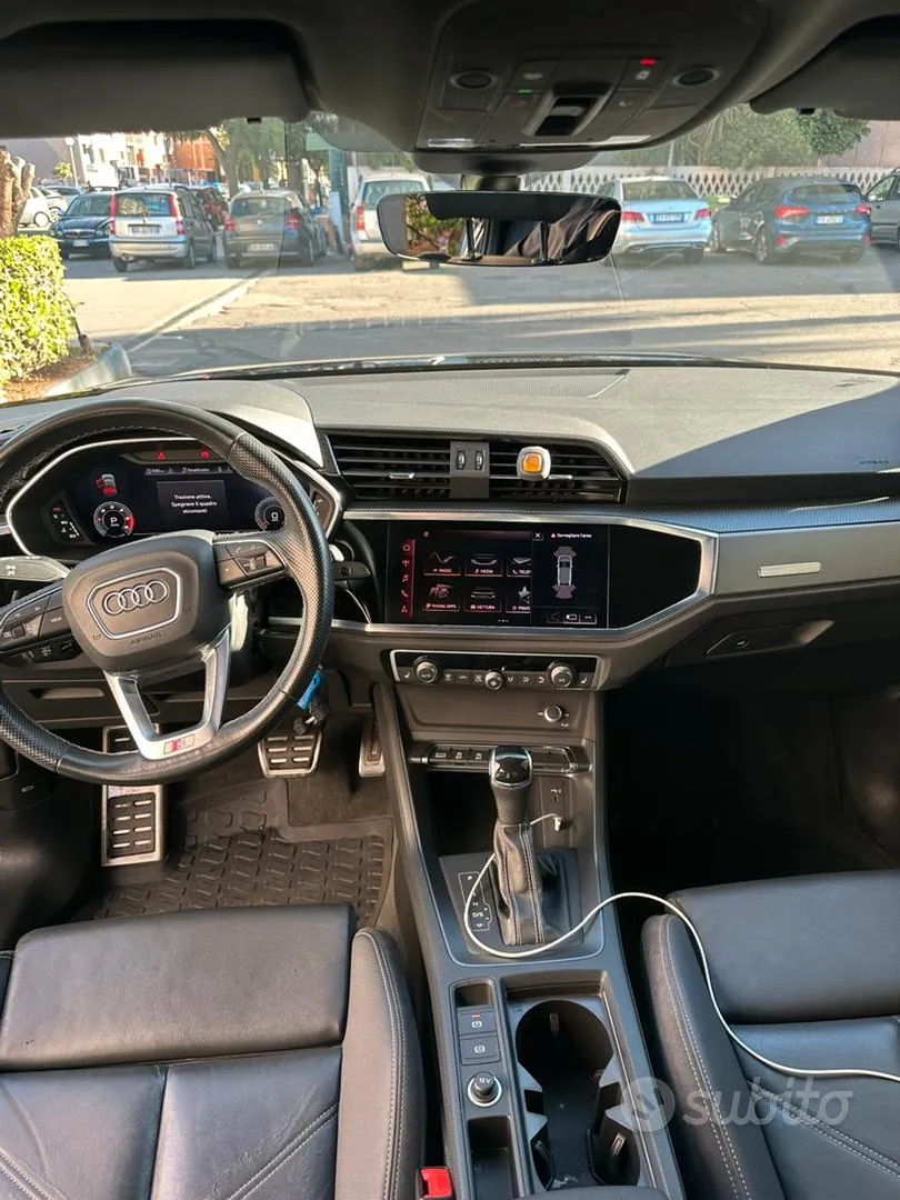 Audi Q3 2021 photo 4
