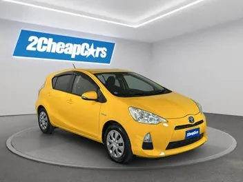 Toyota Aqua 2012 photo 4