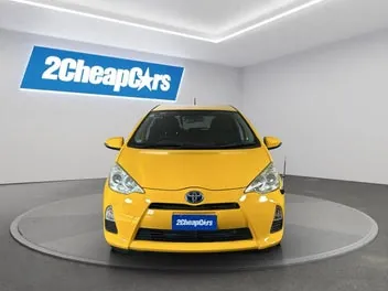 Toyota Aqua 2012 photo 3