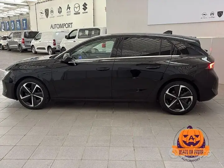 Opel Astra 2023 photo 3