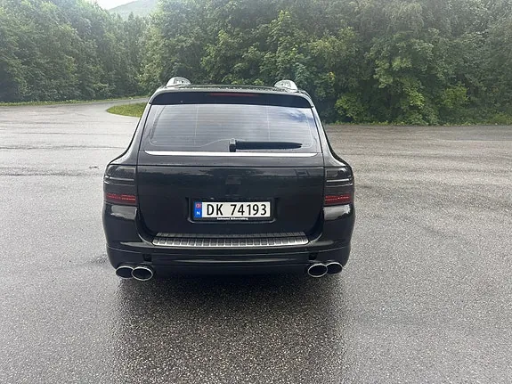 Porsche Cayenne Turbo 2004 photo 4