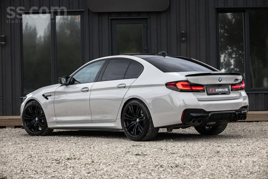 BMW M5 2022 photo 5