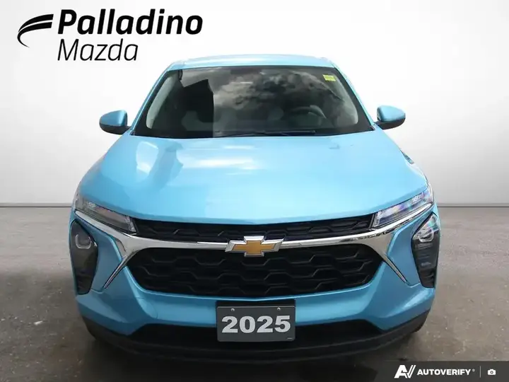 Chevrolet Trax 2025 photo 2