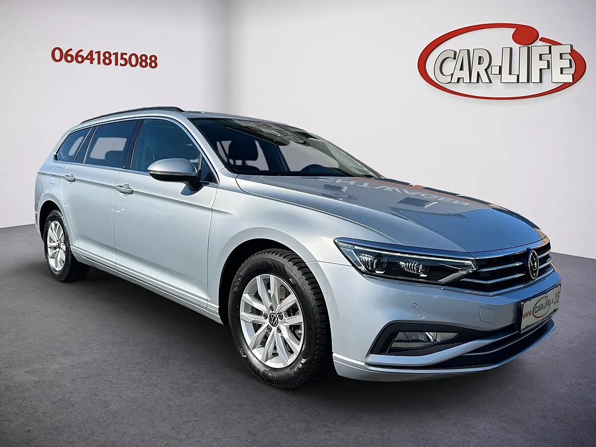 Volkswagen Passat 2022 photo 2
