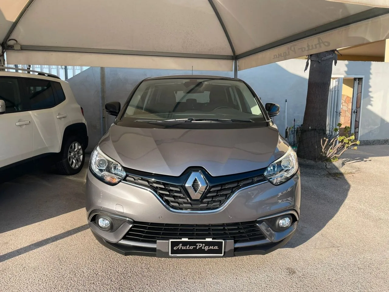 Renault Scenic 2017 photo 2