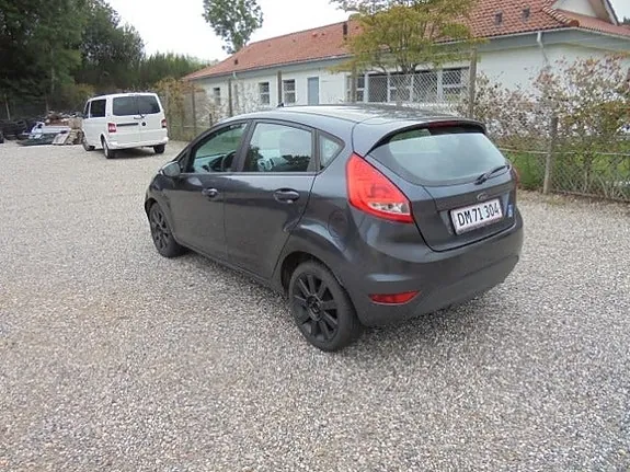 Ford Fiesta 2009 photo 3