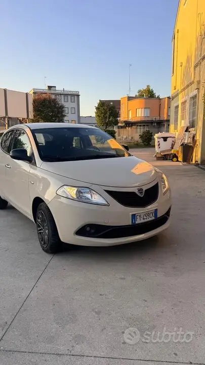 Lancia Ypsilon 2019 photo 3