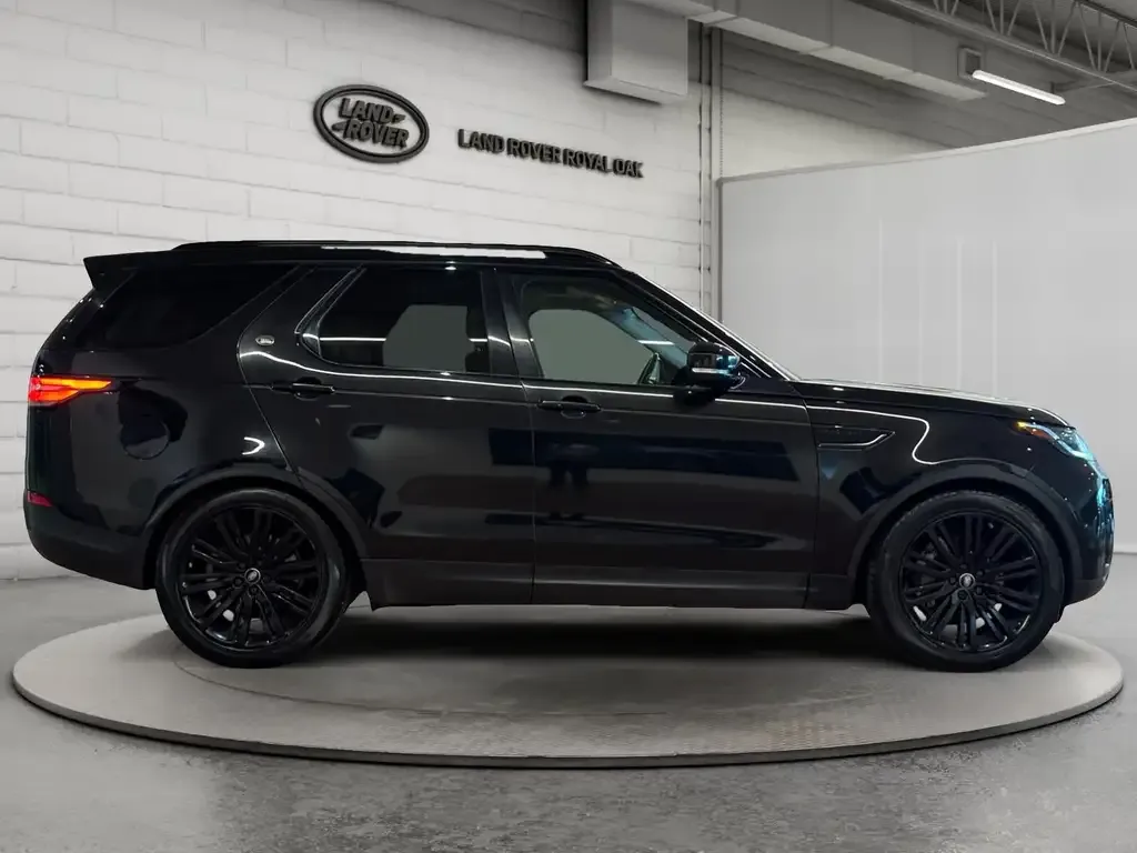 Land Rover Discovery 2019 photo 4