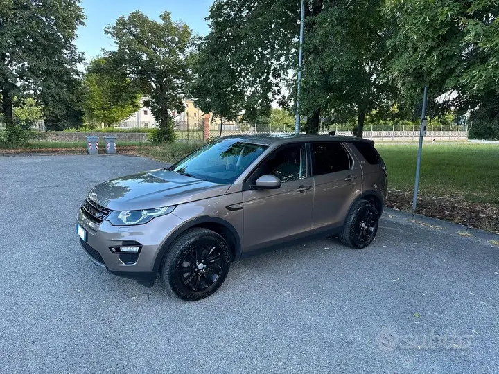 Land Rover Discovery Sport 2017 photo 5