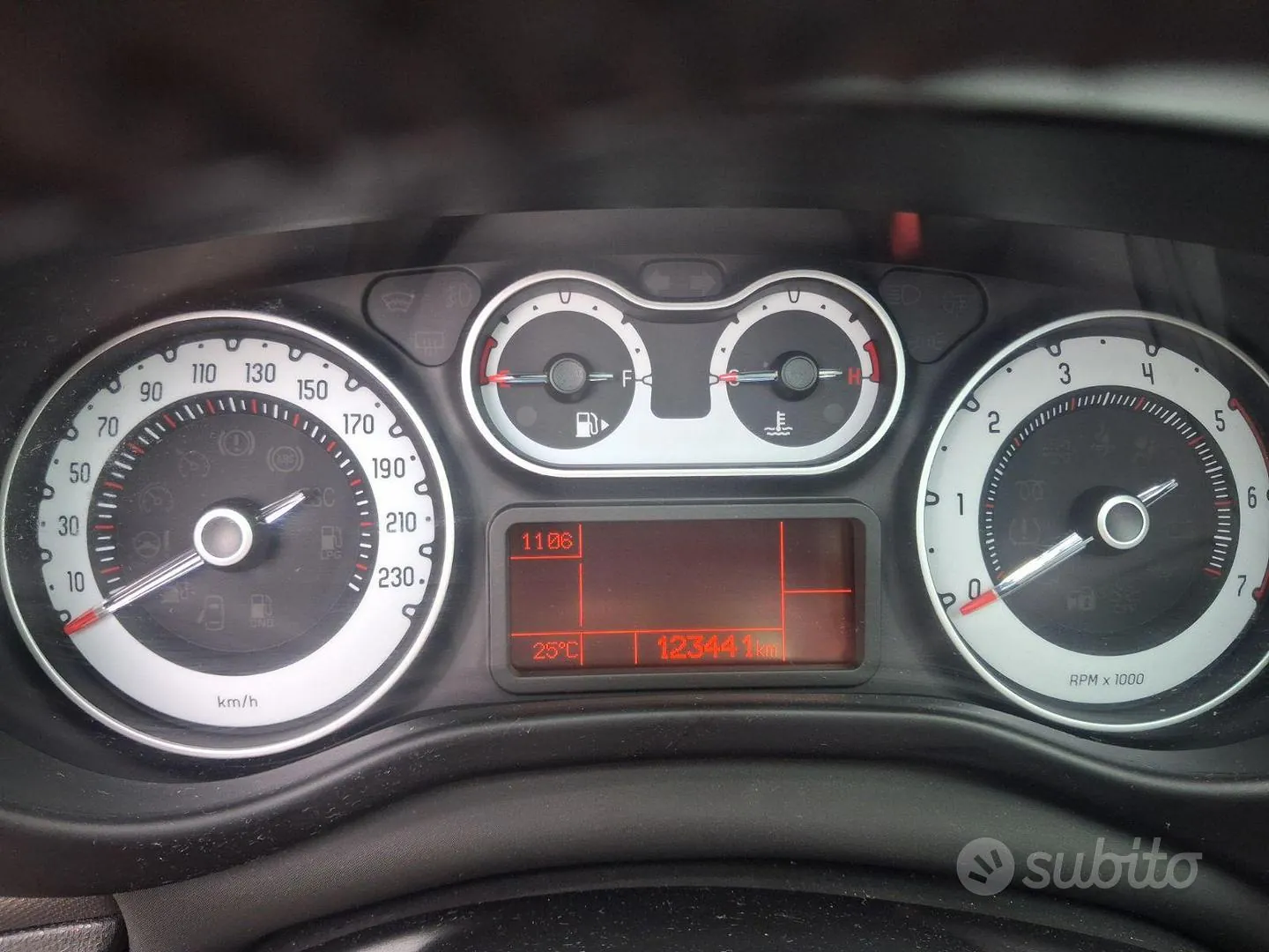 Fiat 500L 2016 photo 4