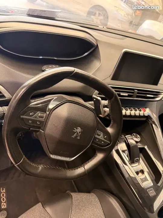 Peugeot 3008 2018 photo 3